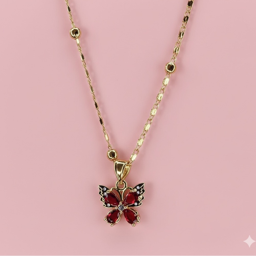 Elegant Gold Butterfly Pendant Necklace